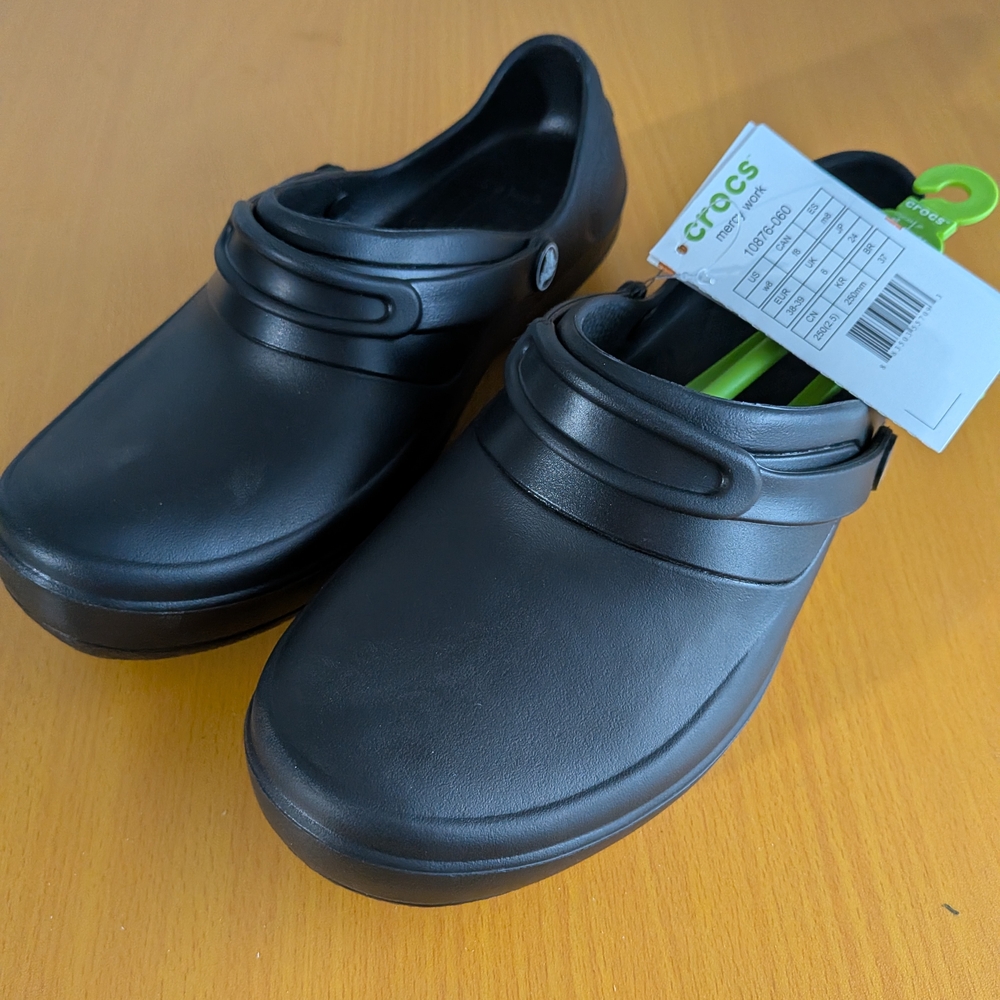 Black Crocs Clogs Size 8 Brand New